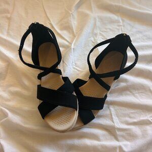 Bzees by LifeStride Bali Sand Washable Strappy Sandals — Sand Beige — Size 9